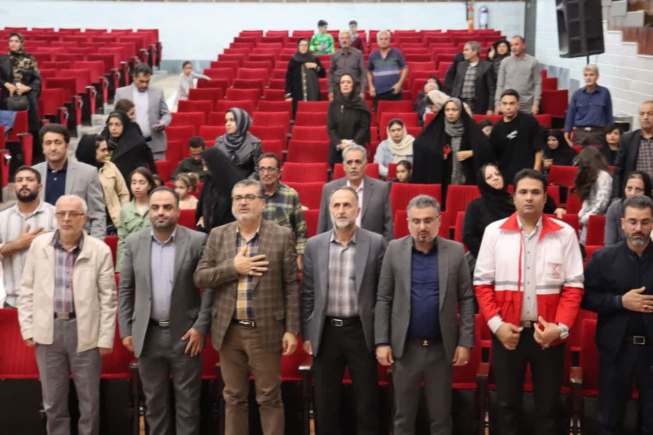 همزمان با 7 مهر روز اتش نشانی و ایمنی مراسم بزرگداشت و تجلیل در فرهنگسرای اندیشه برگزار شد